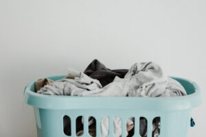 Bielizeň zo špinavej práčky môže zapáchať